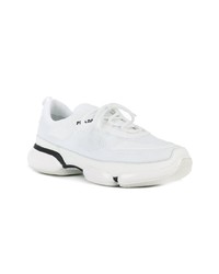 Baskets basses en cuir blanches Prada