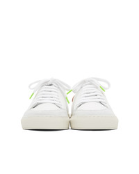 Baskets basses en cuir blanches Axel Arigato