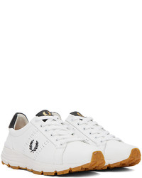 Baskets basses en cuir blanches Fred Perry