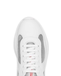 Baskets basses en cuir blanches Prada