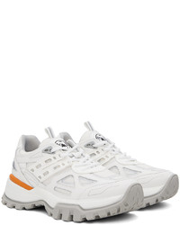 Baskets basses en cuir blanches Axel Arigato