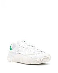 Baskets basses en cuir blanches adidas