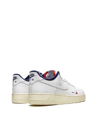 Baskets basses en cuir blanches Nike