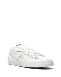 Baskets basses en cuir blanches Nike