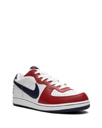 Baskets basses en cuir blanches Nike