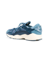 Baskets basses en cuir bleu clair Asics