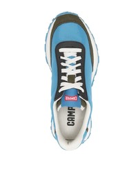 Baskets basses en cuir bleu clair Camper