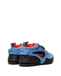 Baskets basses en cuir bleu clair Nike