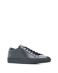 Baskets basses en cuir bleu marine Common Projects