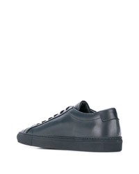 Baskets basses en cuir bleu marine Common Projects