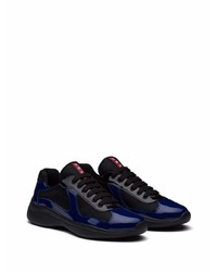 Baskets basses en cuir bleu marine Prada