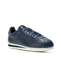 Baskets basses en cuir bleu marine Nike