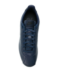 Baskets basses en cuir bleu marine Nike