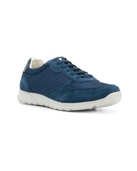 Baskets basses en cuir bleu marine Geox