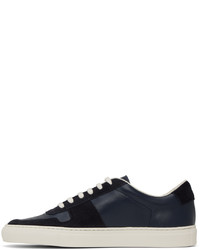 Baskets basses en cuir bleu marine Common Projects