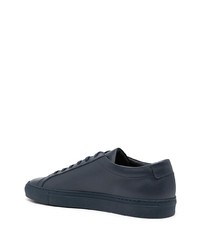 Baskets basses en cuir bleu marine Common Projects