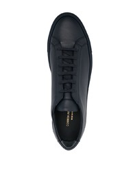 Baskets basses en cuir bleu marine Common Projects