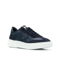 Baskets basses en cuir bleu marine Philippe Model