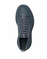 Baskets basses en cuir bleu marine Alexander McQueen