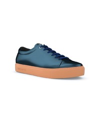 Baskets basses en cuir bleu marine Swear