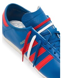 Baskets basses en cuir bleues adidas