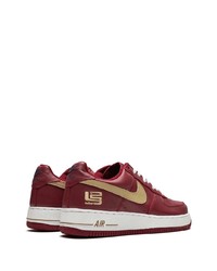 Baskets basses en cuir bordeaux Nike