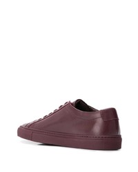 Baskets basses en cuir bordeaux Common Projects