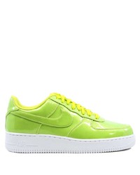 Baskets basses en cuir chartreuses Nike
