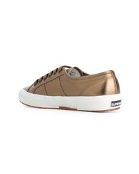 Baskets basses en cuir dorées Superga