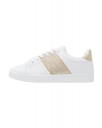 Baskets basses en cuir dorées Missguided