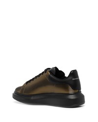 Baskets basses en cuir dorées Alexander McQueen