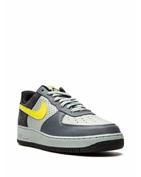 Baskets basses en cuir gris foncé Nike