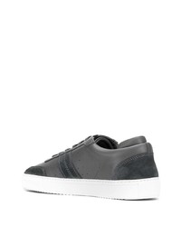 Baskets basses en cuir gris foncé Axel Arigato