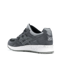 Baskets basses en cuir gris foncé Asics