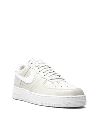 Baskets basses en cuir grises Nike