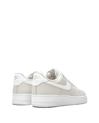 Baskets basses en cuir grises Nike