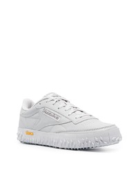 Baskets basses en cuir grises Reebok