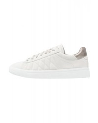 Baskets basses en cuir grises Esprit