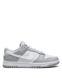 Baskets basses en cuir grises Nike