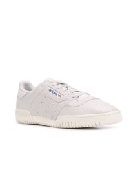 Baskets basses en cuir grises adidas