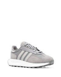 Baskets basses en cuir grises adidas