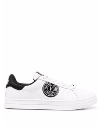 Baskets basses en cuir imprimées blanches et noires VERSACE JEANS COUTURE