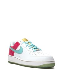 Baskets basses en cuir imprimées blanches Nike