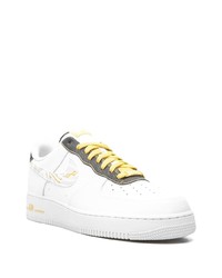 Baskets basses en cuir imprimées blanches Nike