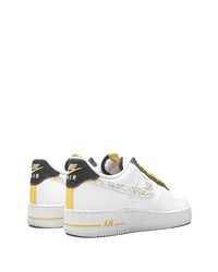 Baskets basses en cuir imprimées blanches Nike