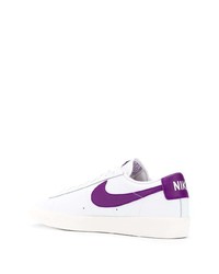 Baskets basses en cuir imprimées blanches Nike