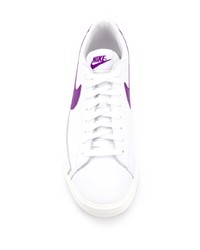 Baskets basses en cuir imprimées blanches Nike