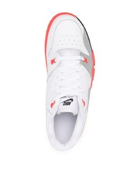 Baskets basses en cuir imprimées blanches Nike