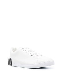 Baskets basses en cuir imprimées blanches Moschino