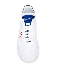 Baskets basses en cuir imprimées blanches Nike